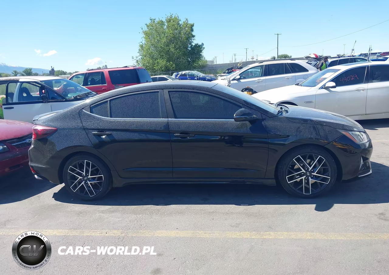 2019 Hyundai Elantra Sport VIN:KMHD04LB2KU839323 - 13