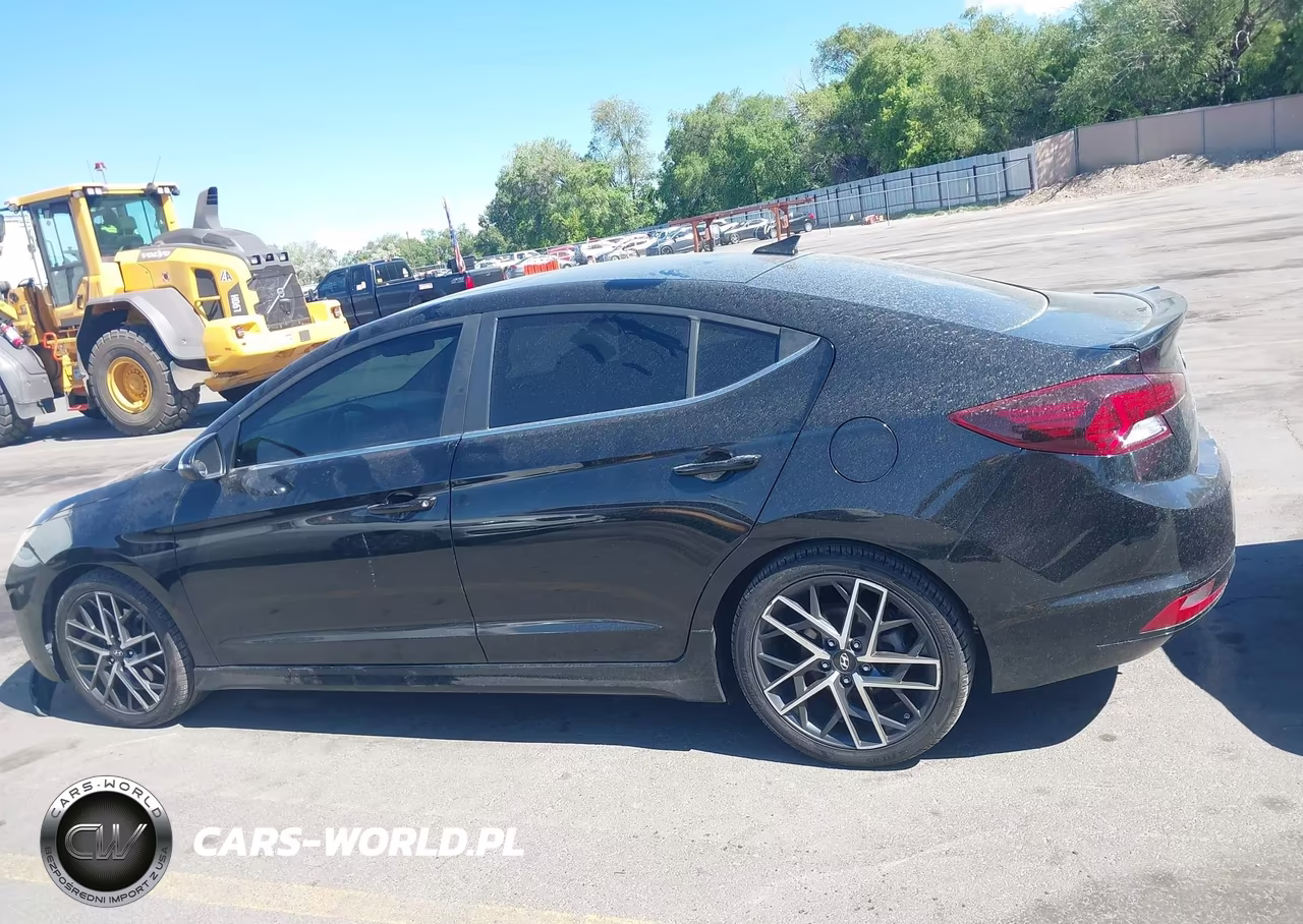 2019 Hyundai Elantra Sport VIN:KMHD04LB2KU839323 - 14