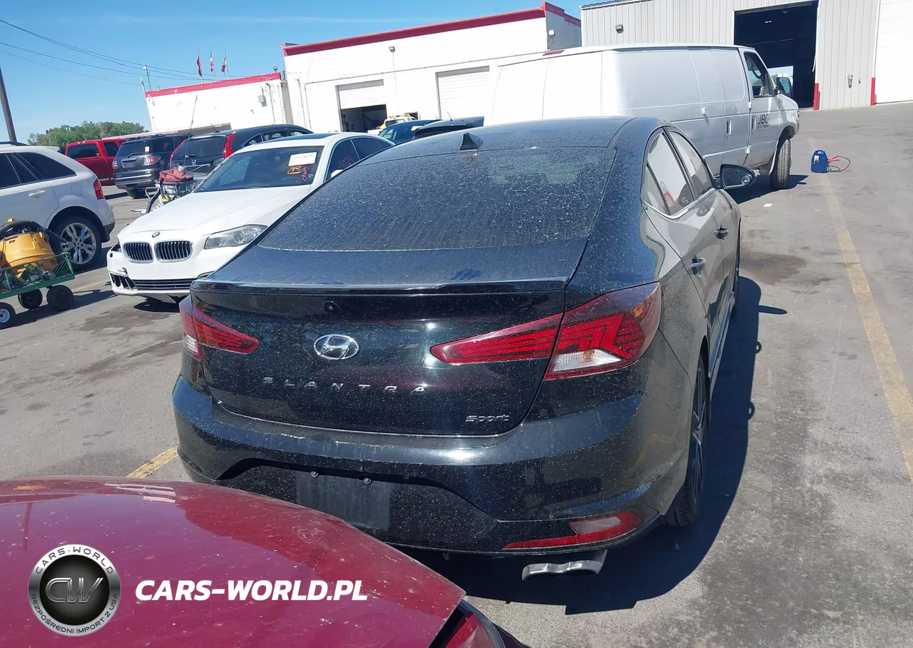 2019 Hyundai Elantra Sport VIN:KMHD04LB2KU839323 - 16