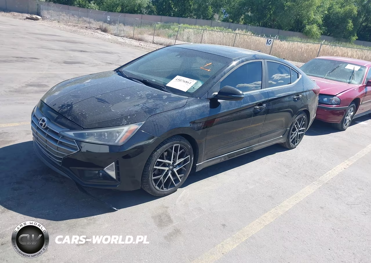 2019 Hyundai Elantra Sport VIN:KMHD04LB2KU839323 - 2