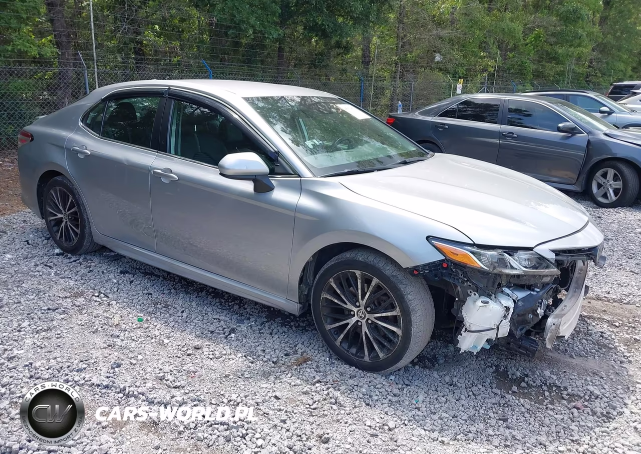 2020 Toyota Camry Se – zdjęcie 1 z 16