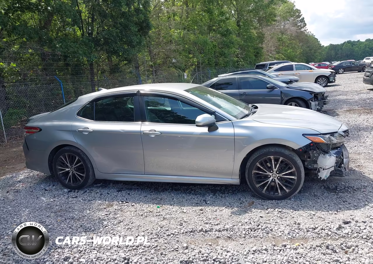 2020 Toyota Camry Se VIN:4T1G11AK9LU366422 - 13