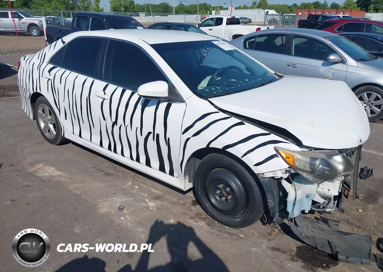 Główne zdjęcie 2013 Toyota Camry Se