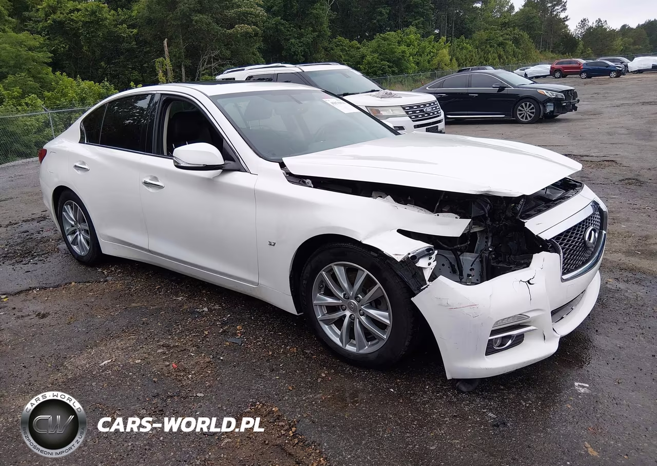 2015 Infiniti Q50 Premium