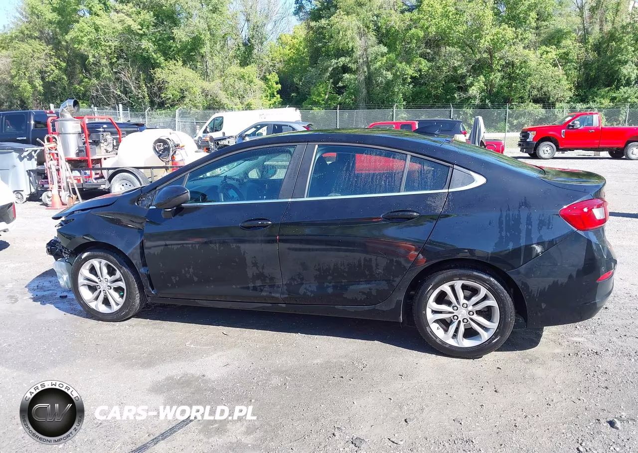 2019 Chevrolet Cruze Lt VIN:1G1BE5SM4K7134729 - 15