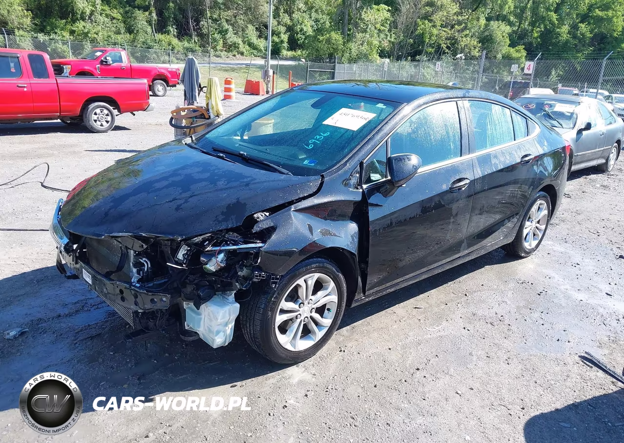 2019 Chevrolet Cruze Lt VIN:1G1BE5SM4K7134729 - 2