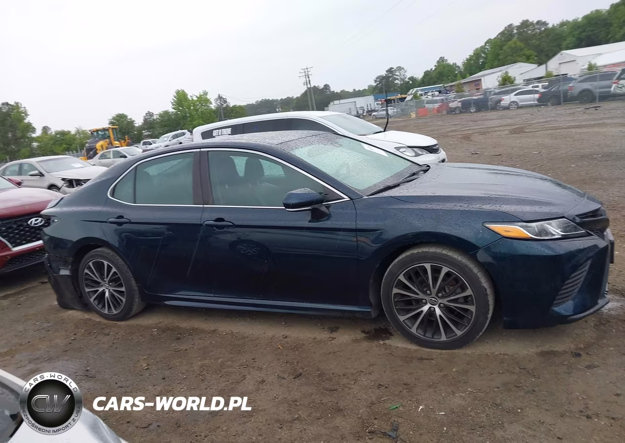 2018 Toyota Camry Se VIN:4T1B11HK9JU642885 - 13