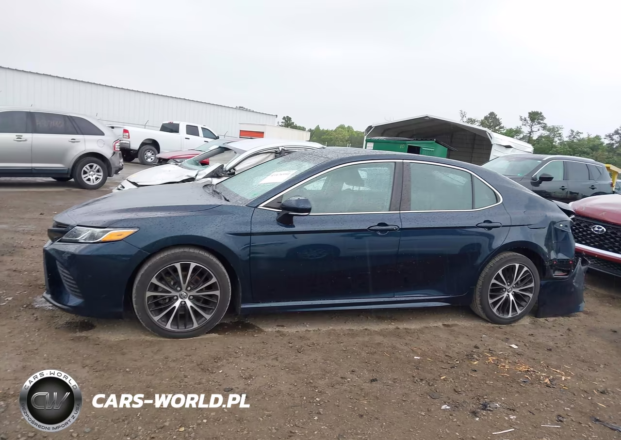 2018 Toyota Camry Se VIN:4T1B11HK9JU642885 - 14