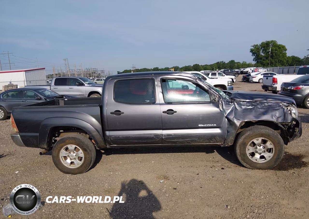 2015 Toyota Tacoma Prerunner VIN:5TFJX4GN9FX037606 - 14