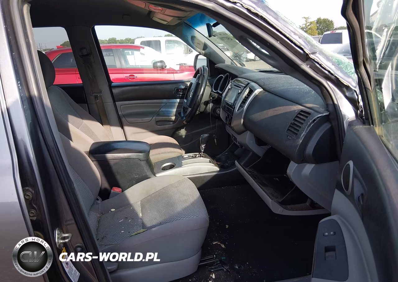 2015 Toyota Tacoma Prerunner VIN:5TFJX4GN9FX037606 - 5
