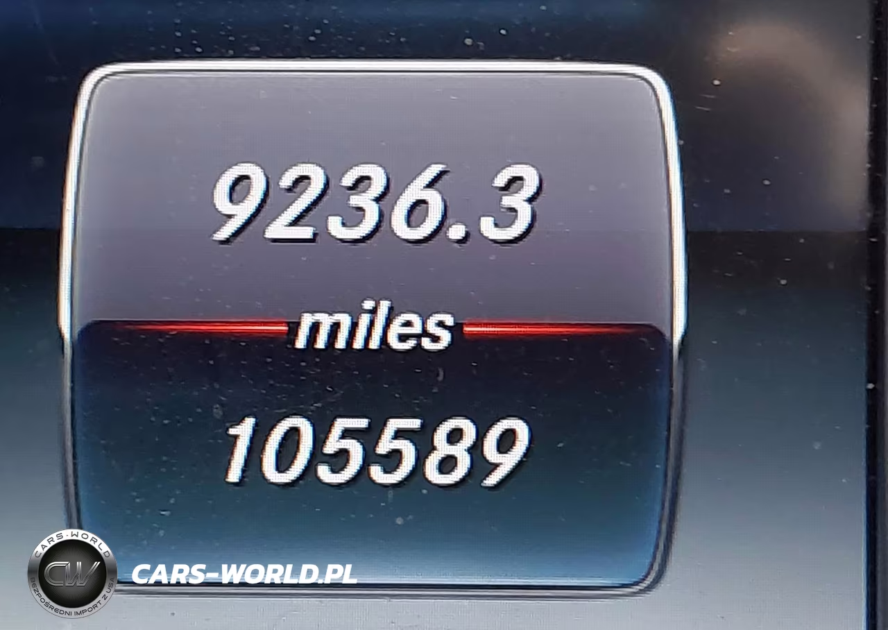 2015 Mercedes-Benz C 300 4Matic VIN:55SWF4KB9FU040603 - 16