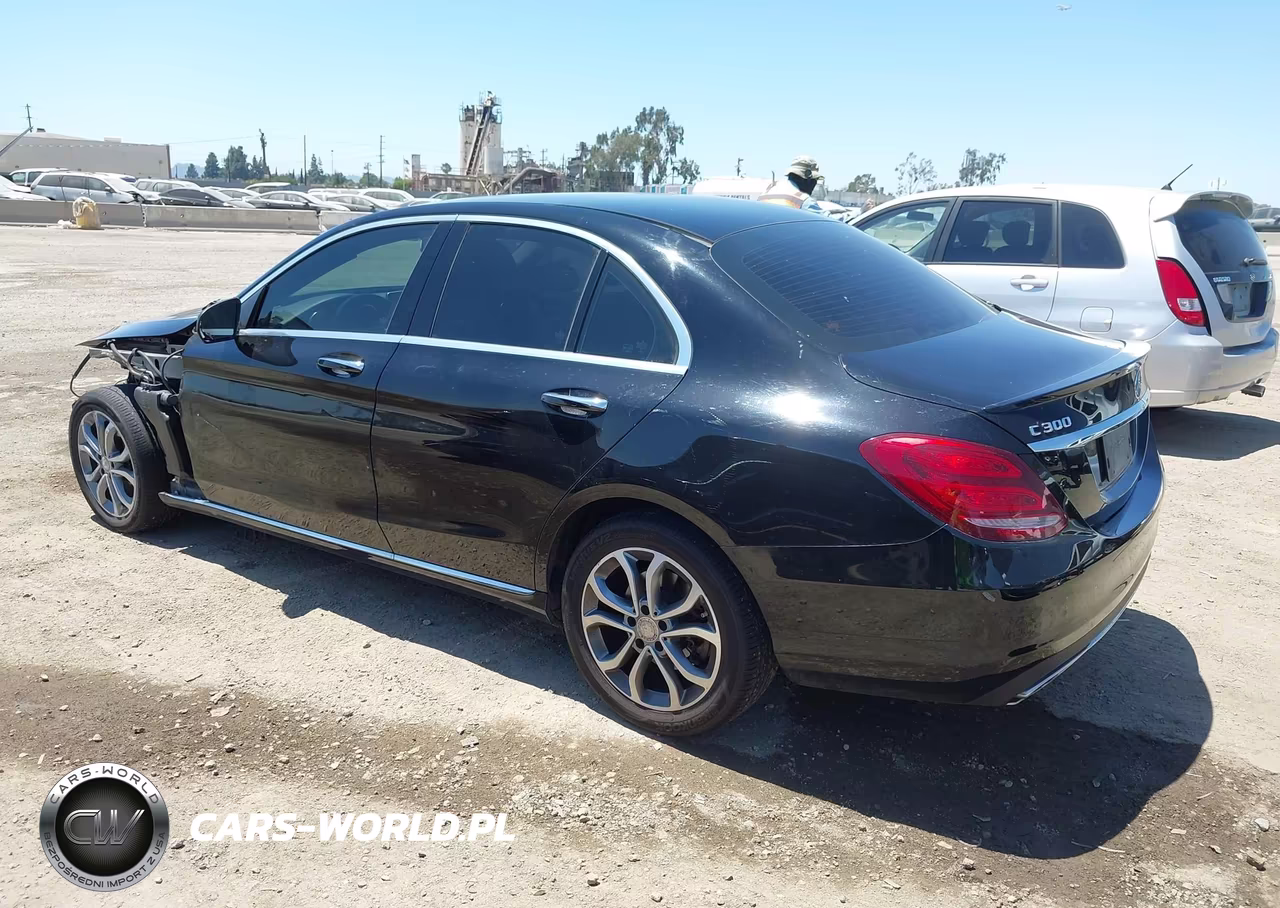 2015 Mercedes-Benz C 300 4Matic VIN:55SWF4KB9FU040603 - 3