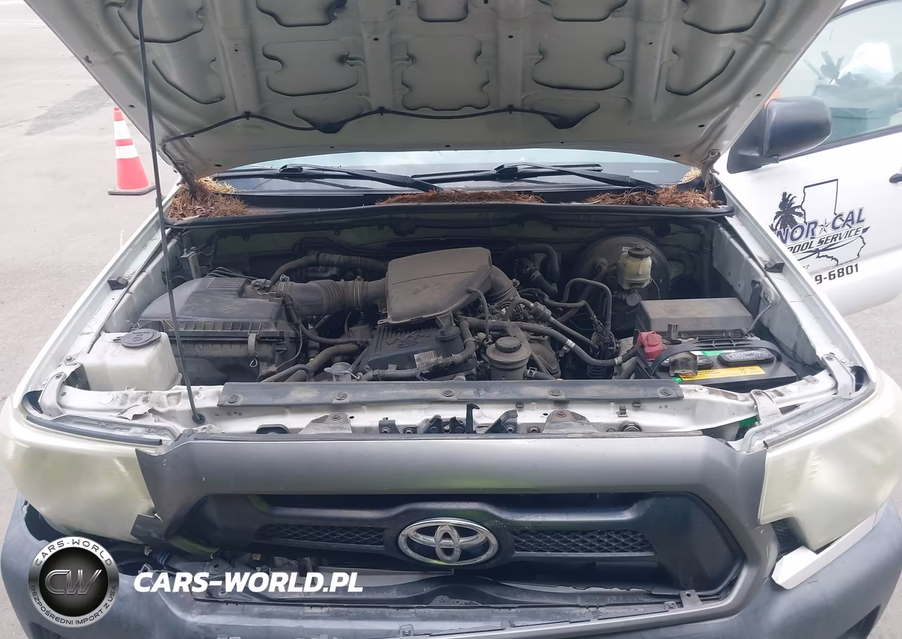 2015 Toyota Tacoma VIN:5TFTX4CN1FX067584 - 10