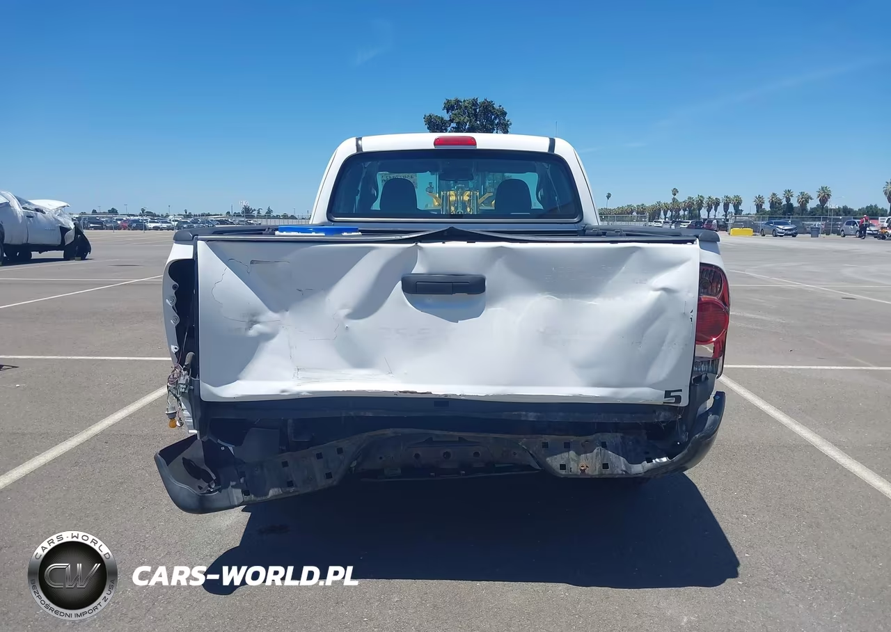 2015 Toyota Tacoma VIN:5TFTX4CN1FX067584 - 16