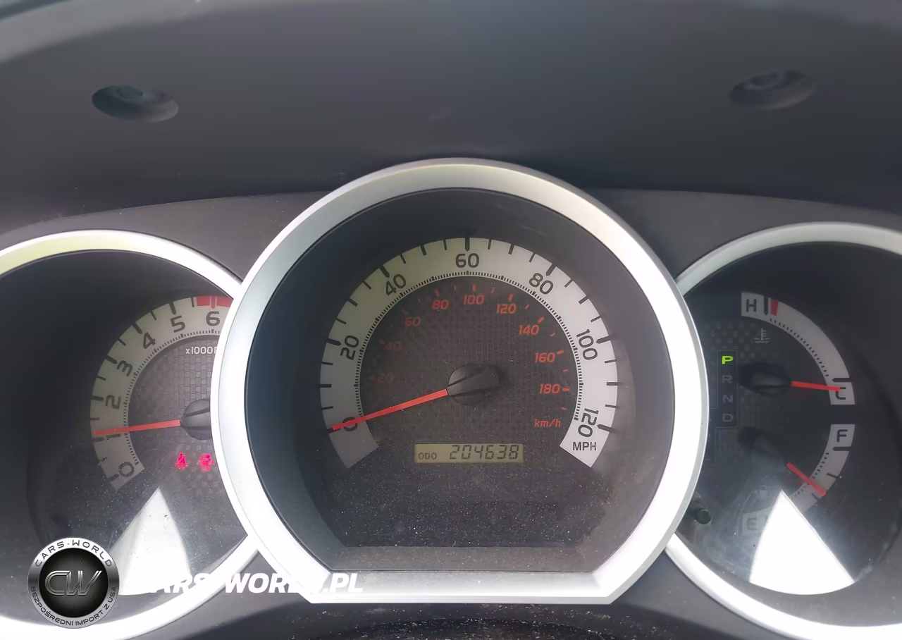2015 Toyota Tacoma VIN:5TFTX4CN1FX067584 - 7