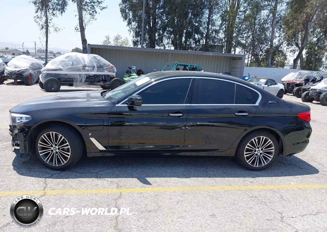 2018 BMW 530E Iperformance VIN:WBAJA9C57JB252747 - 15