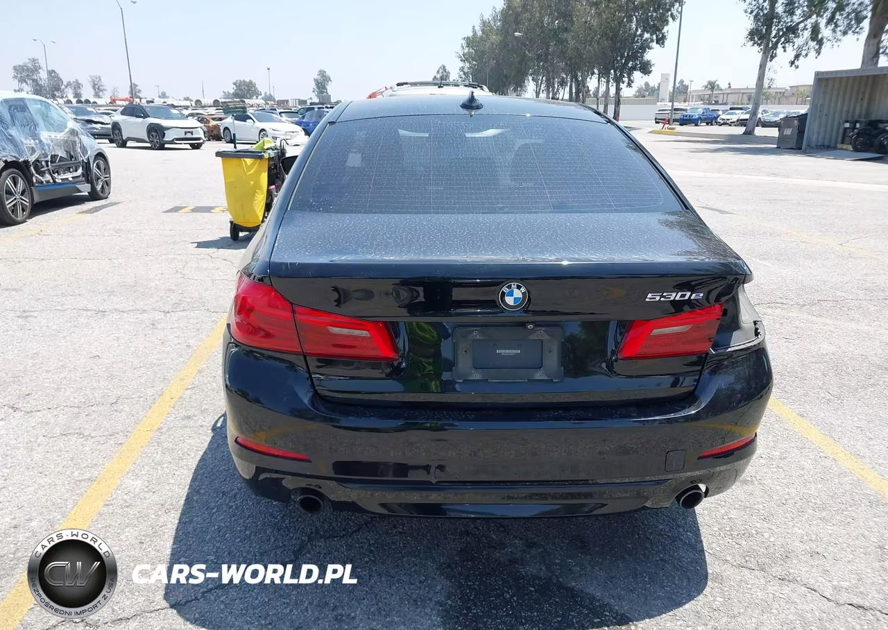 2018 BMW 530E Iperformance VIN:WBAJA9C57JB252747 - 17