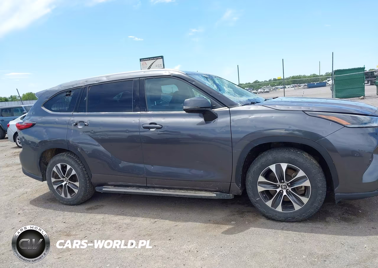 2021 Toyota Highlander Xle VIN:5TDGZRAHXMS082285 - 13
