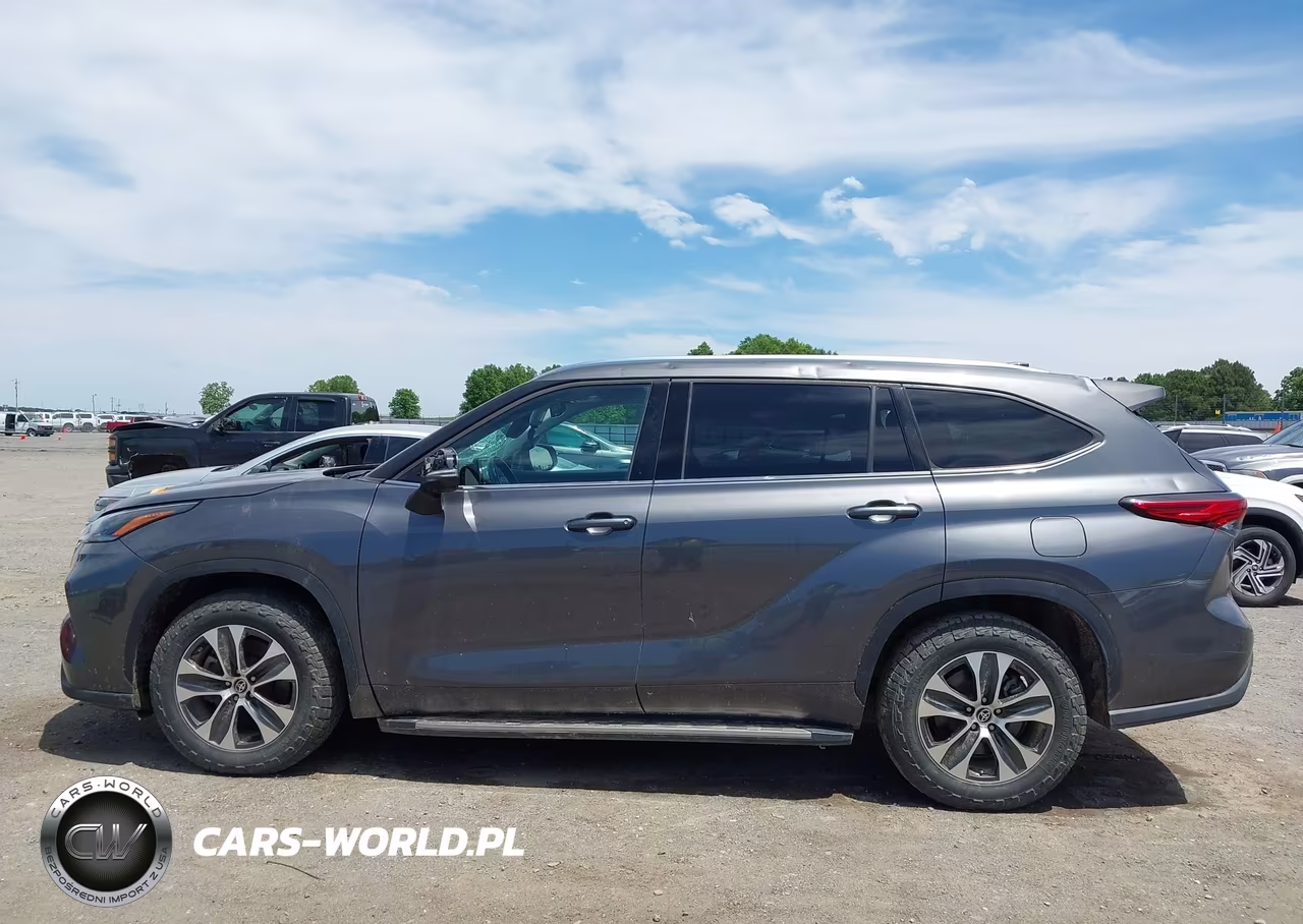 2021 Toyota Highlander Xle VIN:5TDGZRAHXMS082285 - 14