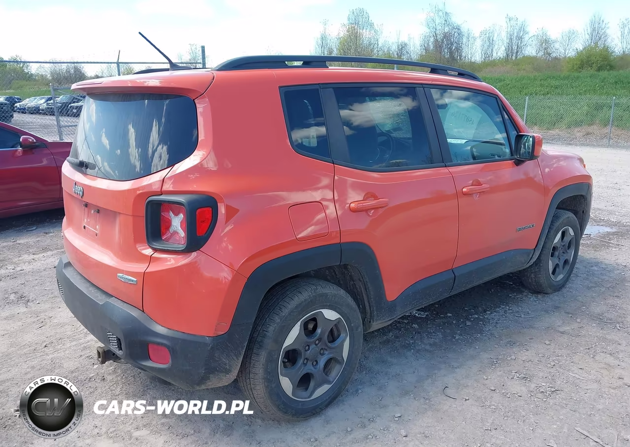 2015 Jeep Renegade Latitude VIN:ZACCJBBH7FPC20747 - 4