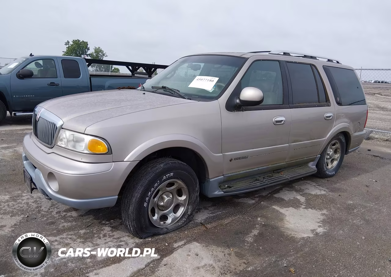 2000 Lincoln Navigator VIN:5LMFU28A0YLJ16745 - 2