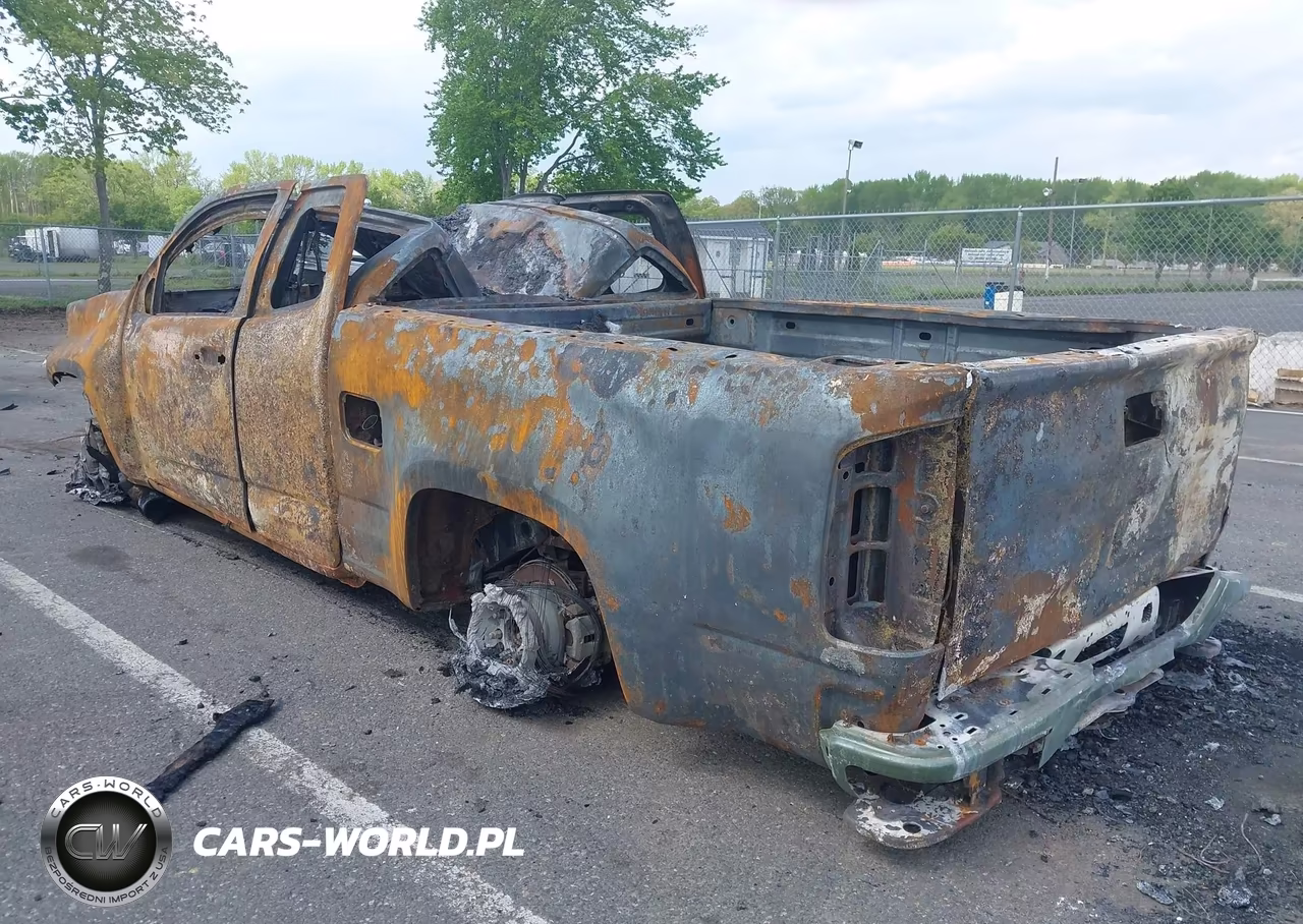 2020 Chevrolet Colorado VIN:1GCHSAEA3L1242865 - 3