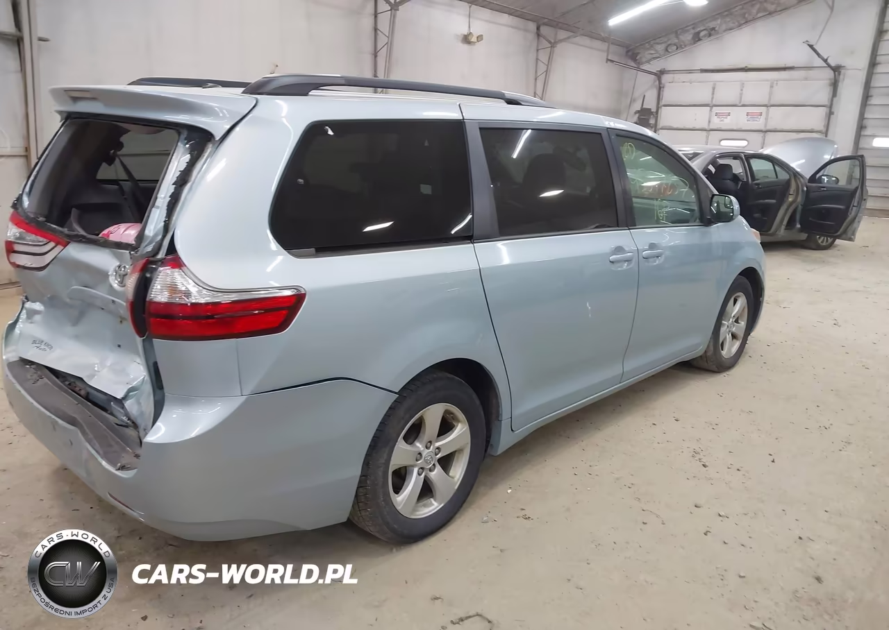 2016 Toyota Sienna Le 8 Passenger VIN:5TDKK3DC6GS713873 - 4
