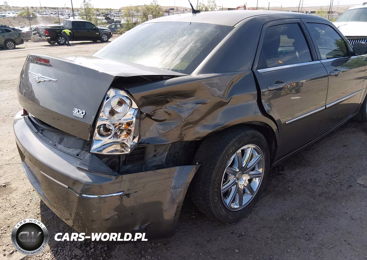 2008 Chrysler 300 Touring VIN:2C3LA53G48H253060 - 6