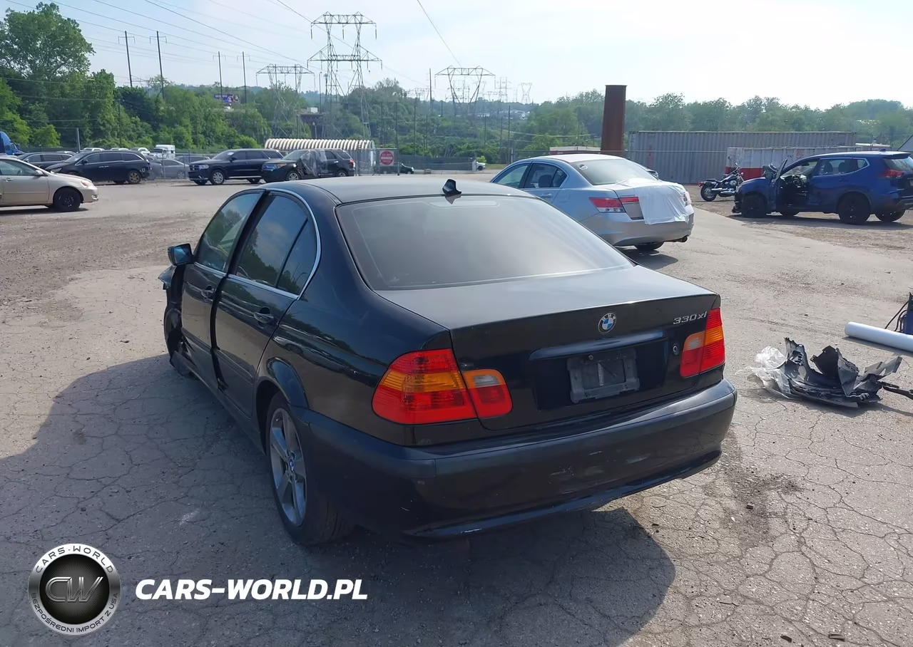 2005 BMW 330Xi VIN:WBAEW53495PN37560 - 3