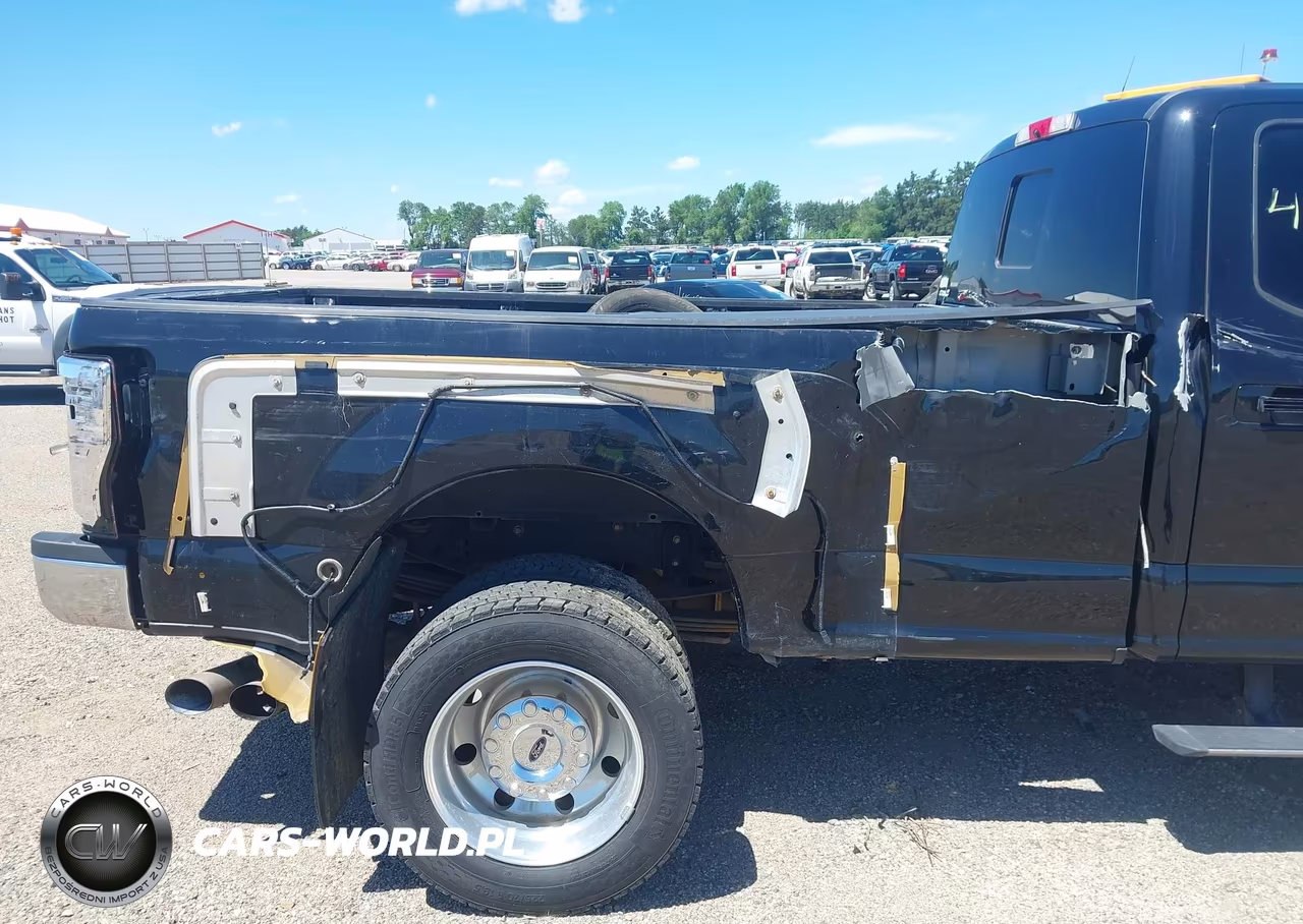 2017 Ford F-450 Lariat VIN:1FT8W4DT4HEB58501 - 13