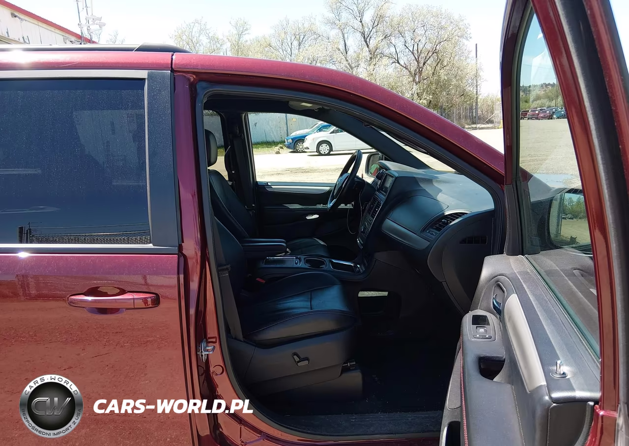 2018 Dodge Grand Caravan Gt VIN:2C4RDGEGXJR335638 - 5