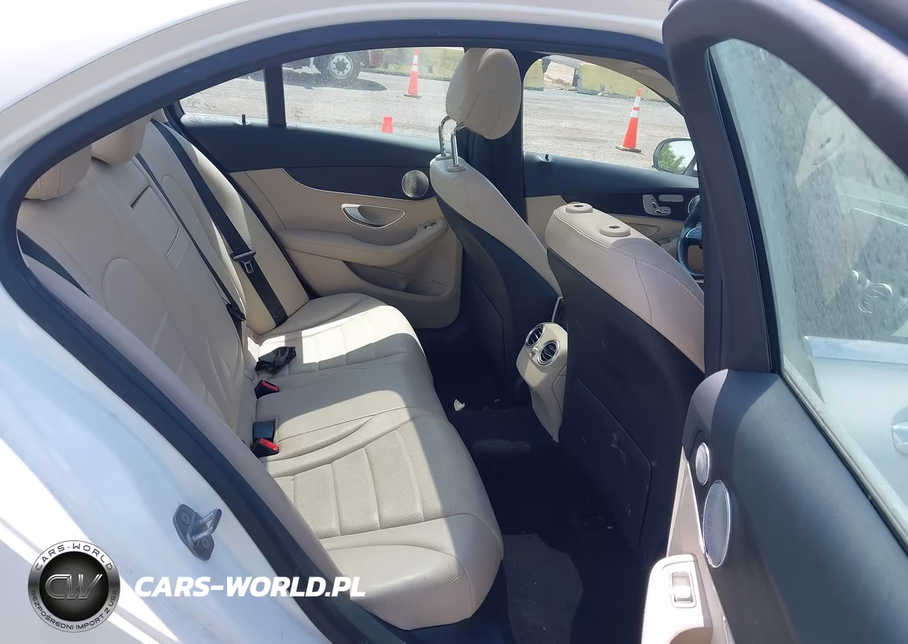 2017 Mercedes-Benz C 300 4Matic VIN:55SWF4KB1HU198324 - 8