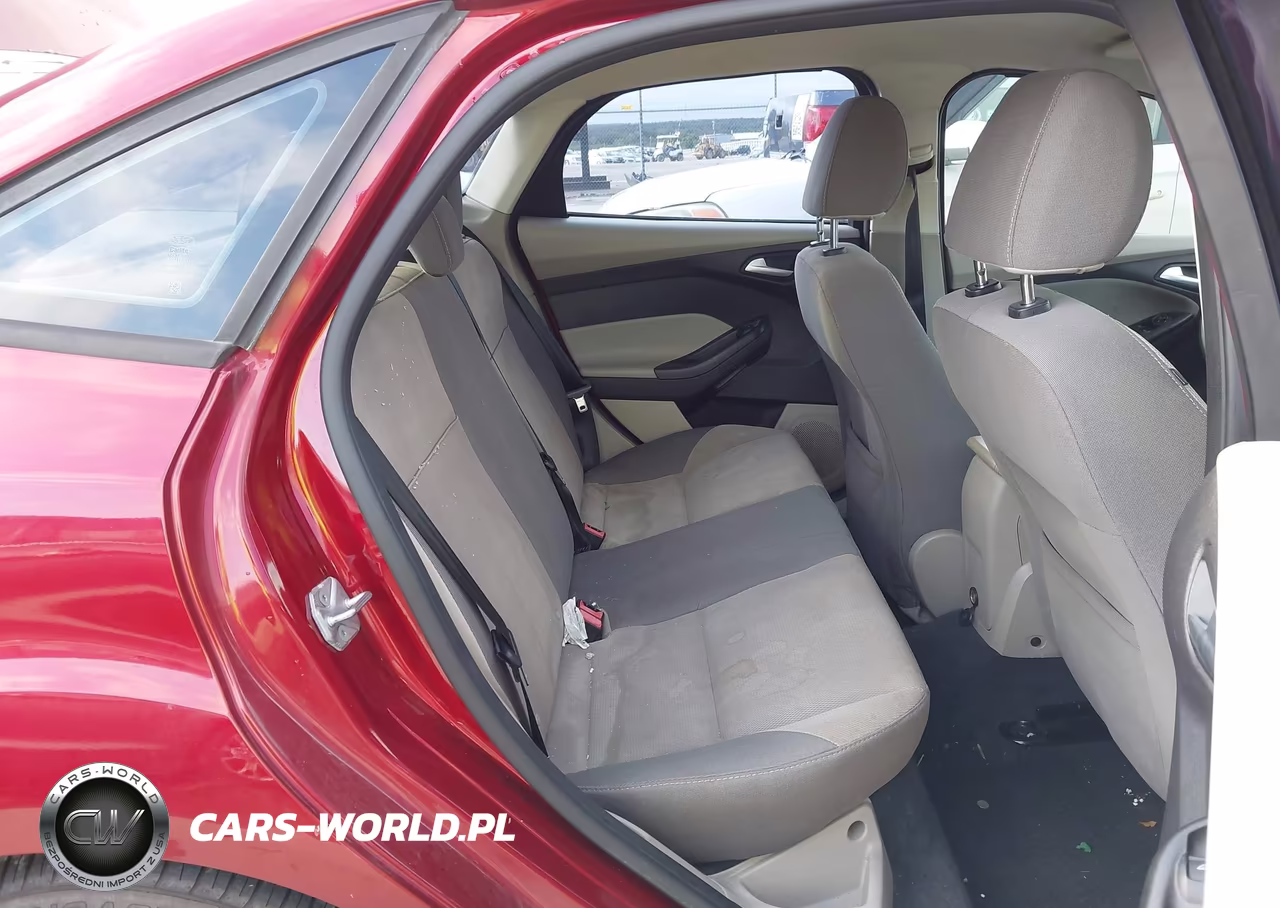 2014 Ford Focus Se VIN:1FADP3F29EL109138 - 8