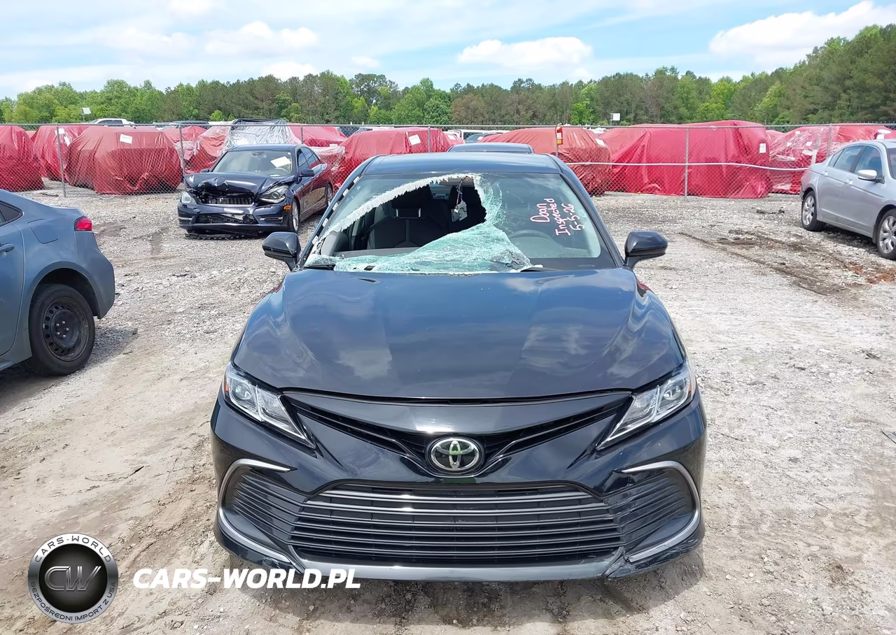 2021 Toyota Camry Le VIN:4T1C11AK6MU592837 - 12