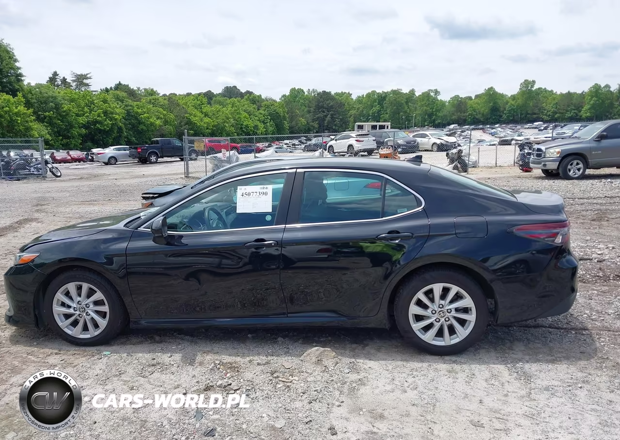 2021 Toyota Camry Le VIN:4T1C11AK6MU592837 - 14