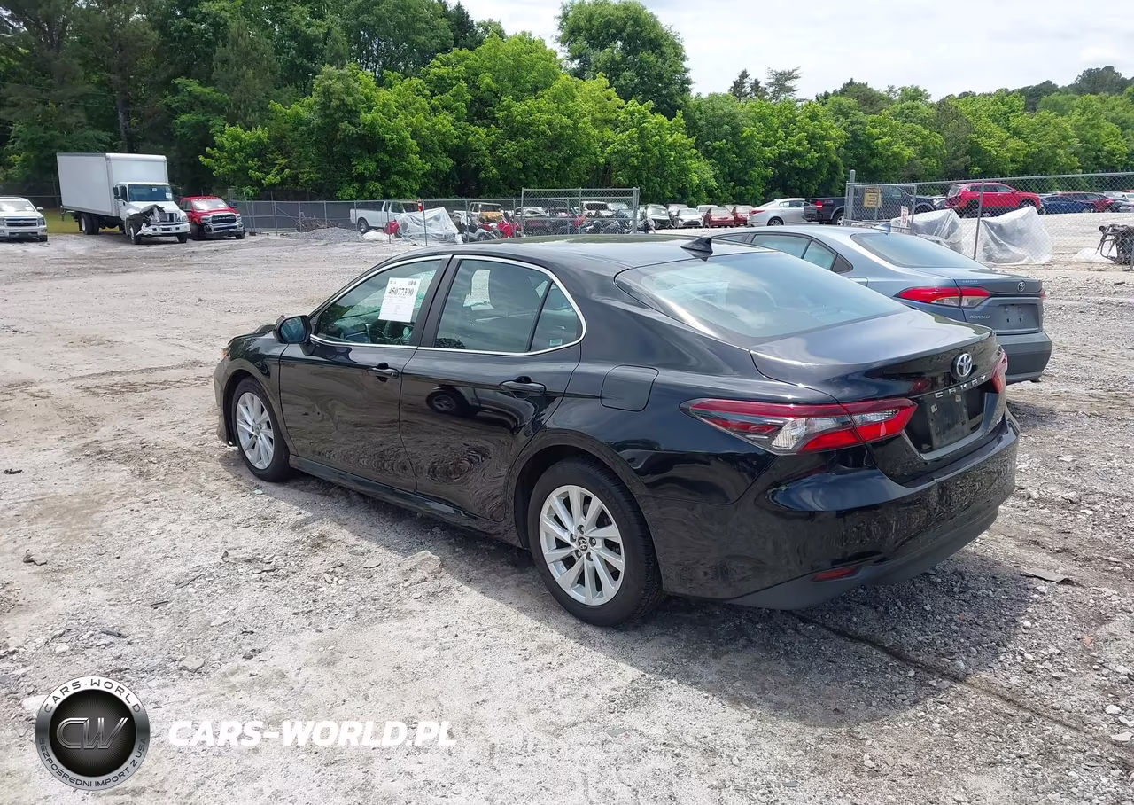 2021 Toyota Camry Le VIN:4T1C11AK6MU592837 - 3