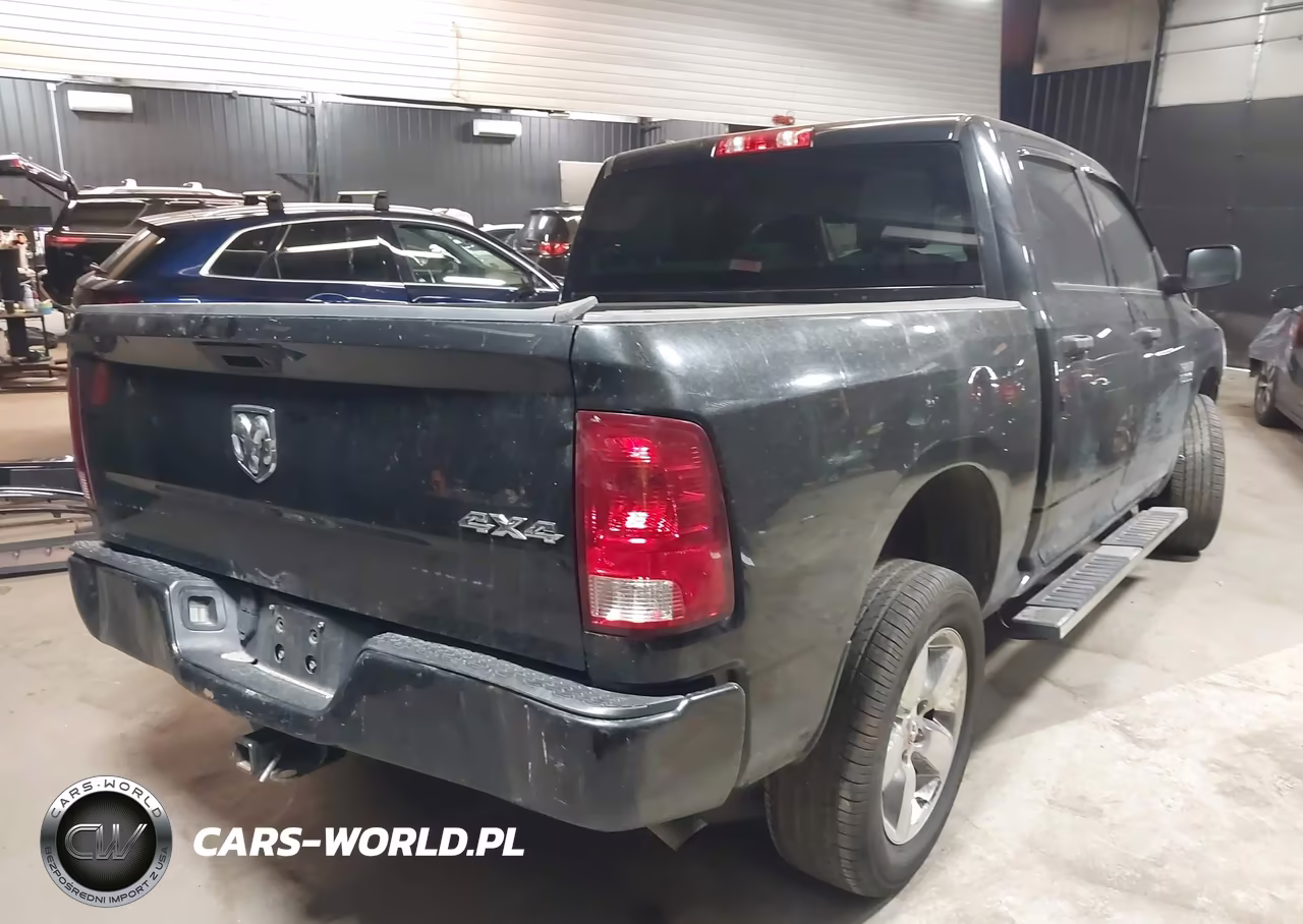2017 Ram 1500 Express 4X4 5'7 Box VIN:1C6RR7KG3HS773942 - 4