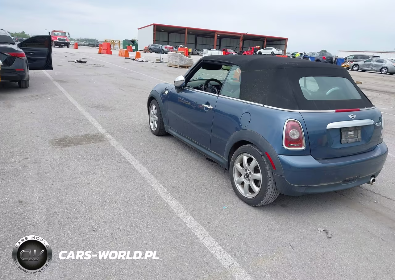 2009 Mini Cooper VIN:WMWMR33529TU96041 - 3