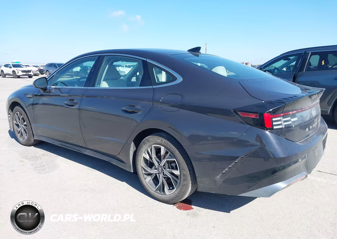 2024 Hyundai Sonata Sel VIN:KMHL64JA1RA412702 - 3
