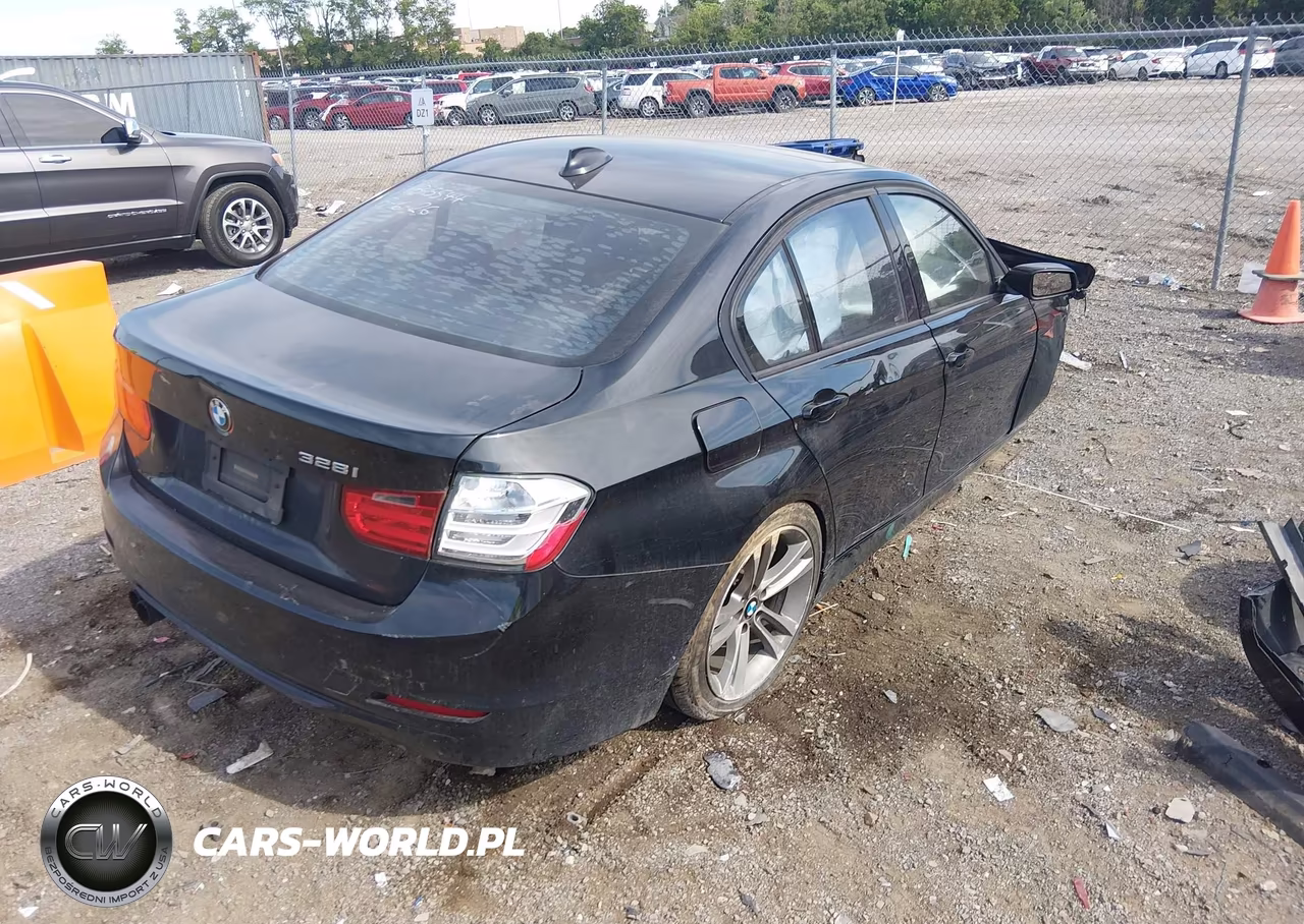 2012 BMW 328I VIN:WBA3A5G51CNP15544 - 4