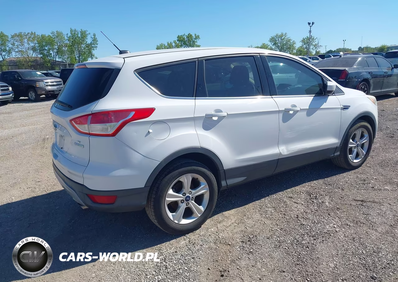 2015 Ford Escape Se VIN:1FMCU0GX6FUB31466 - 4