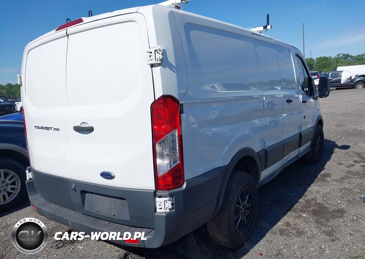 2018 Ford Transit-250 VIN:1FTYR1ZM8JKA03254 - 4