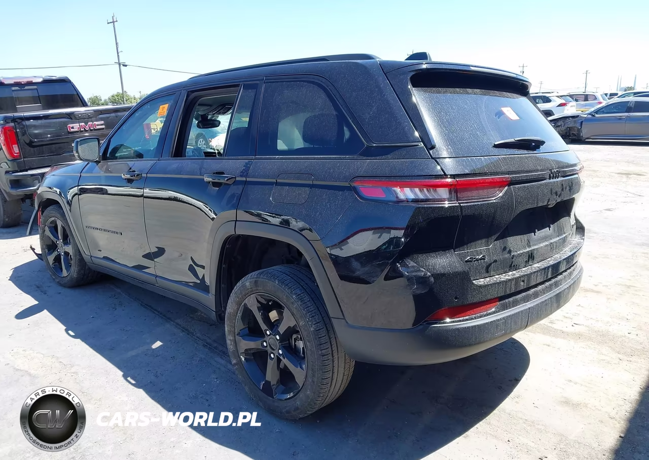 2024 Jeep Grand Cherokee Limited 4X4 VIN:1C4RJHBG8RC702396 - 3