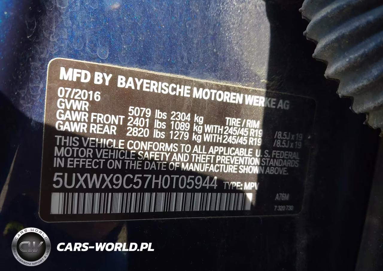 2017 BMW X3 xDrive28I VIN:5UXWX9C57H0T05944 - 9