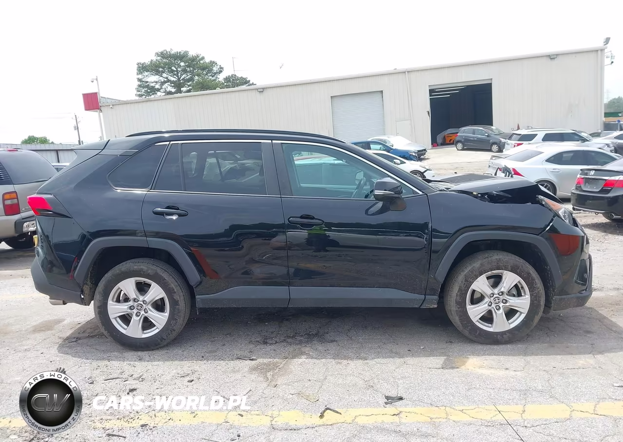2021 Toyota Rav4 Xle VIN:2T3W1RFV0MW155647 - 13