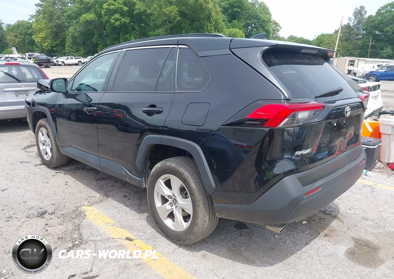 2021 Toyota Rav4 Xle VIN:2T3W1RFV0MW155647 - 3