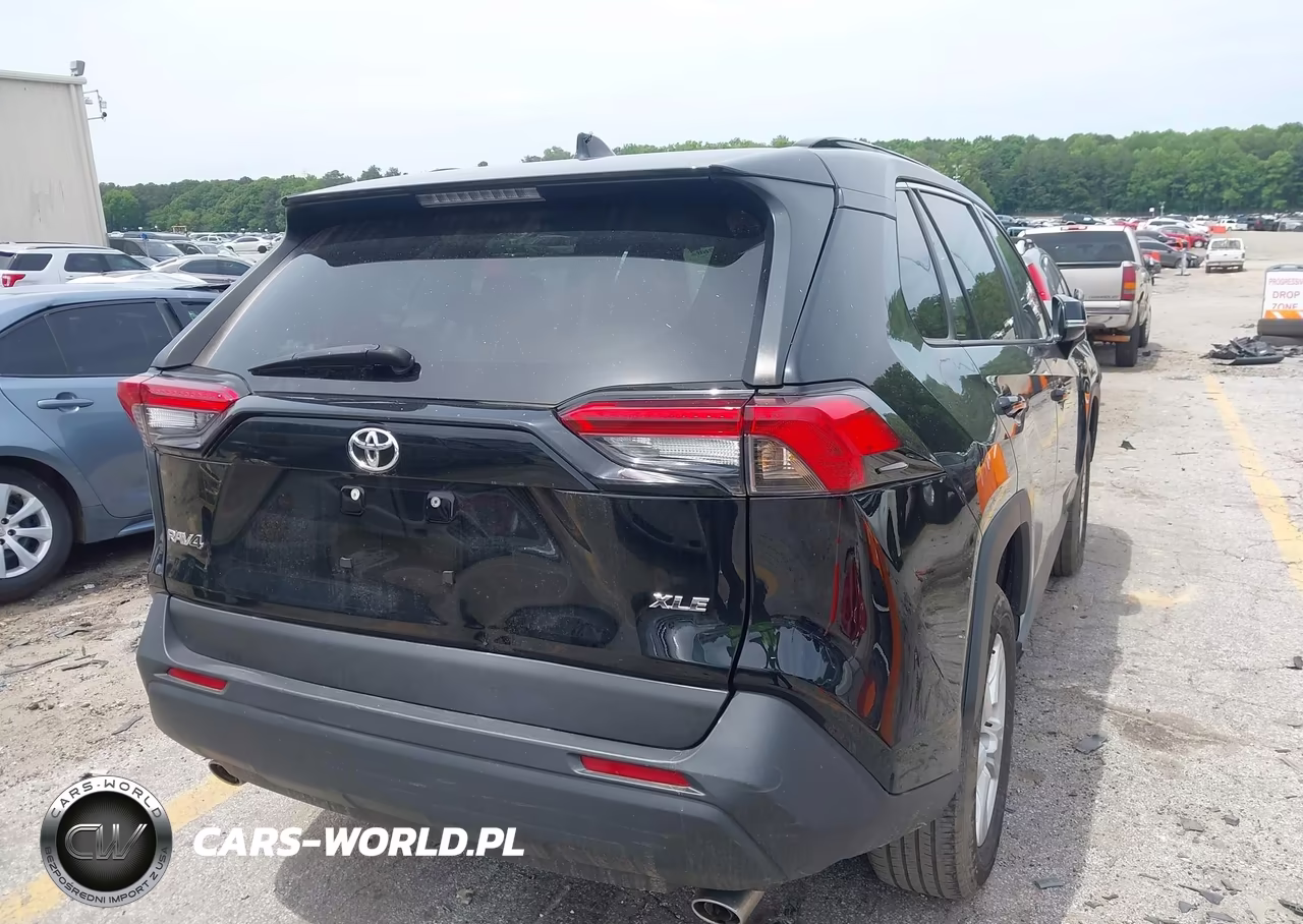 2021 Toyota Rav4 Xle VIN:2T3W1RFV0MW155647 - 4