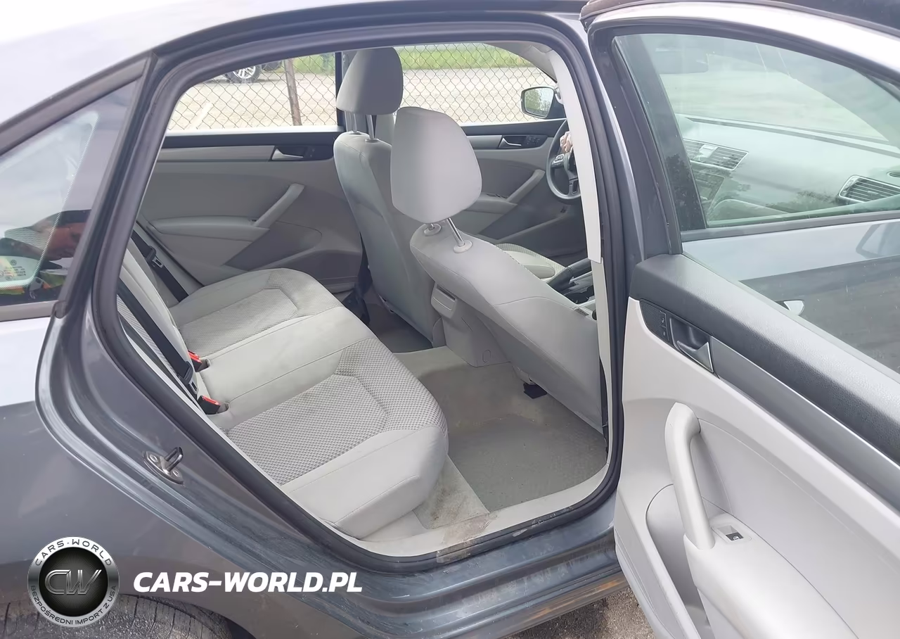 2014 Volkswagen Passat 1.8T S VIN:1VWAT7A3XEC063655 - 8
