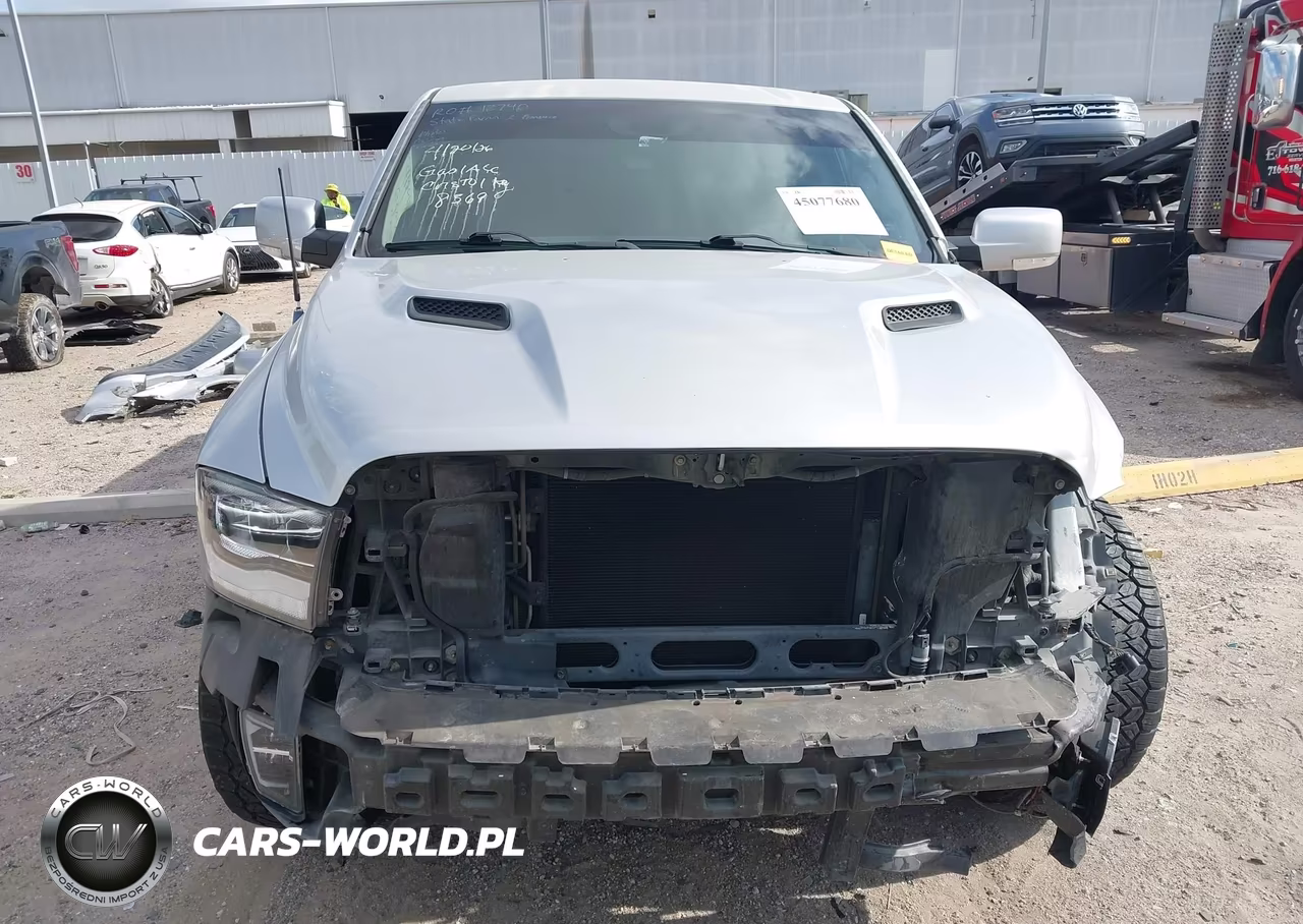 2013 Ram 1500 Sport VIN:1C6RR6MT7DS588369 - 13