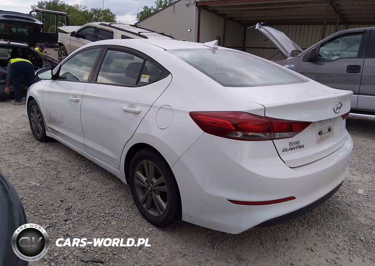 2018 Hyundai Elantra Sel VIN:5NPD84LF8JH358274 - 3